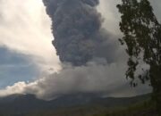 Waspada! PVMBG Ingatkan Potensi Banjir Lahar Pascaerupsi Gunung Lewotobi Laki-Laki