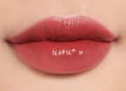 Intip Cara Mendapatkan Tampilan Red Glazed Lips Berikut!