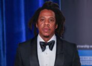 Jay Z Diduga Selingkuh dengan Anak di Bawah Umur, Tolak Jalani Tes Paternitas