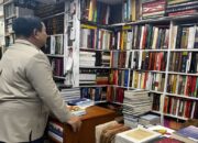 Sempatkan Singgah ke Toko Buku di New Delhi, Prabowo: Langganan Saya