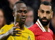 10 Pemain Sepak Bola yang Bikin Dunia Terharu dengan Kebaikan Hatinya