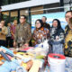 Momen SBY Jelaskan Karya Lukisan, Musik, Puisi, hingga Novel ke KemenEkraf di Cikeas Art Gallery