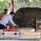 Gibran Didampingi Khofifah Ziarah ke Makam Bung Karno di Blitar