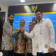 Momen Muzakir Manaf dan Bobby Nasution Saling Jabat Tangan usai Sengketa 4 Pulau Selesai