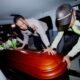 Tangis Keluarga Pecah! Jenazah Staf KBRI Zetro Leonardo Purba Tiba di Indonesia